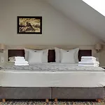 Arche Szálloda 4*