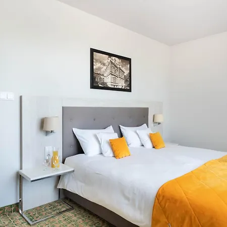 Arche Готель 4*